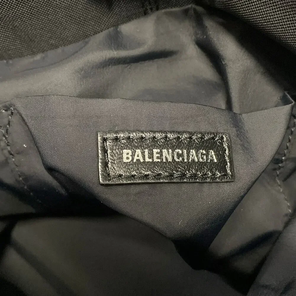 Balenciaga wheeled low string Handbag 655011 Black White